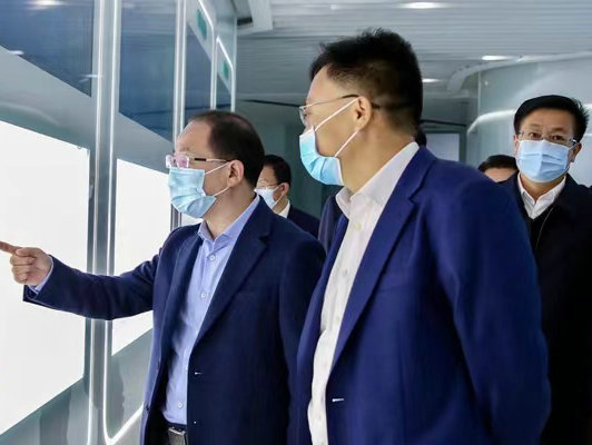 江苏省副省长胡广杰一行赴皇冠体育考察调研